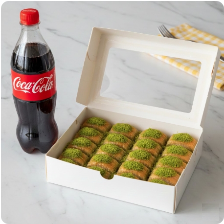 1000 Gr Fıstıklı Baklava 1 Litre Cola Siirt pasta