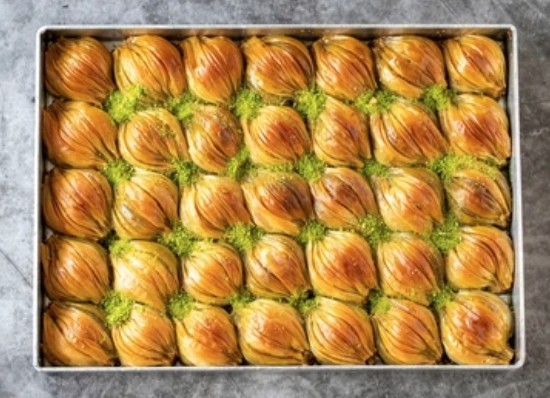 Taze Fırınlanmış 2500 Gr Midye Baklava Siirt pasta